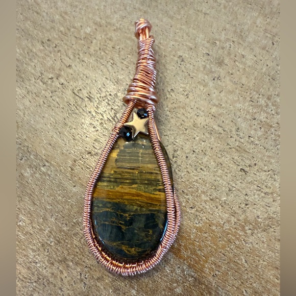 Nellite Pendant - Picture 3 of 6